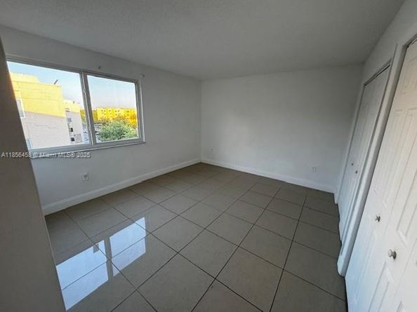 6950 Miami Gardens Dr 2508, Hialeah FL 33015