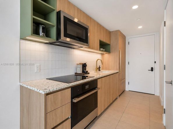 159 NE 6th St 3212, Miami FL 33132