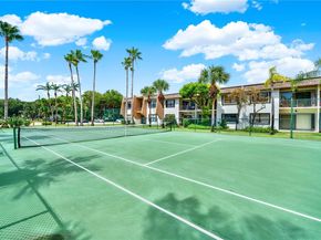 8267 SW 128th St 208, Pinecrest FL 33156