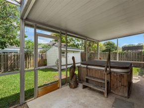 5171 SW 20th St, Plantation FL 33317