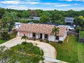 5171 SW 20th St, Plantation FL 33317