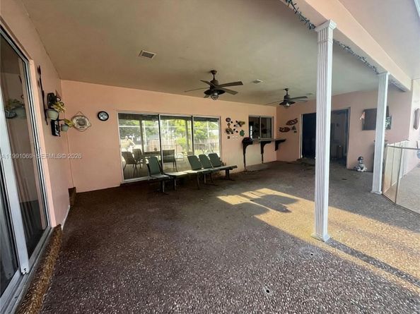 5171 SW 20th St, Plantation FL 33317