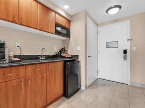 18001 Collins Ave 2002, Sunny Isles Beach FL 33160