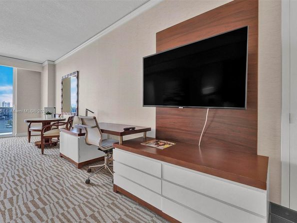 18001 Collins Ave 2002, Sunny Isles Beach FL 33160
