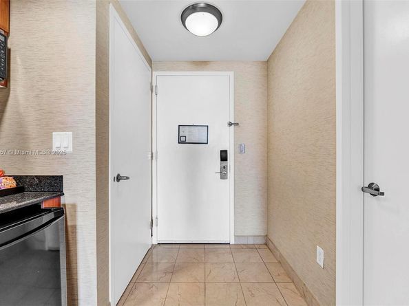 18001 Collins Ave 2002, Sunny Isles Beach FL 33160