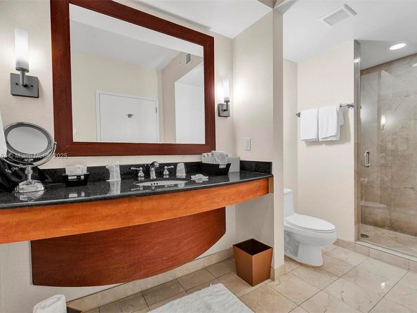 18001 Collins Ave 2002, Sunny Isles Beach FL 33160