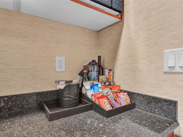 18001 Collins Ave 2002, Sunny Isles Beach FL 33160
