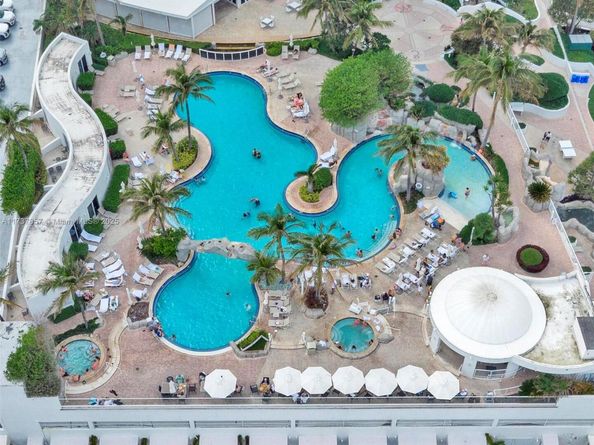 18001 Collins Ave 2002, Sunny Isles Beach FL 33160