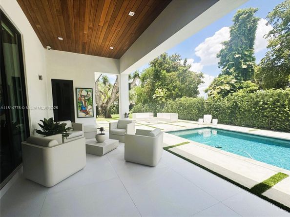 3237 SW 99th Ave, Miami FL 33165