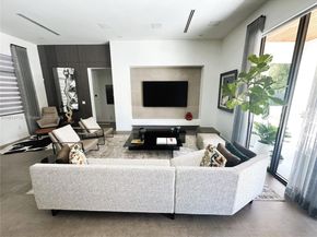 3237 SW 99th Ave, Miami FL 33165