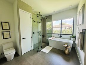 3237 SW 99th Ave, Miami FL 33165