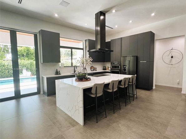 3237 SW 99th Ave, Miami FL 33165