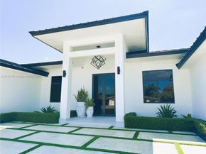 3237 SW 99th Ave, Miami FL 33165