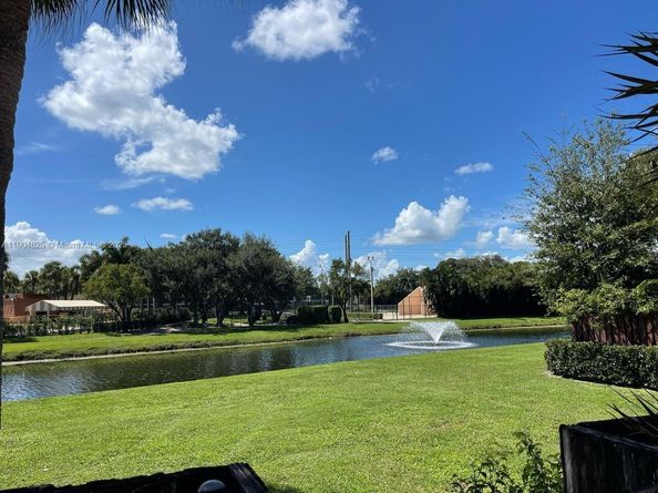 157 Heritage Way, West Palm Beach FL 33407