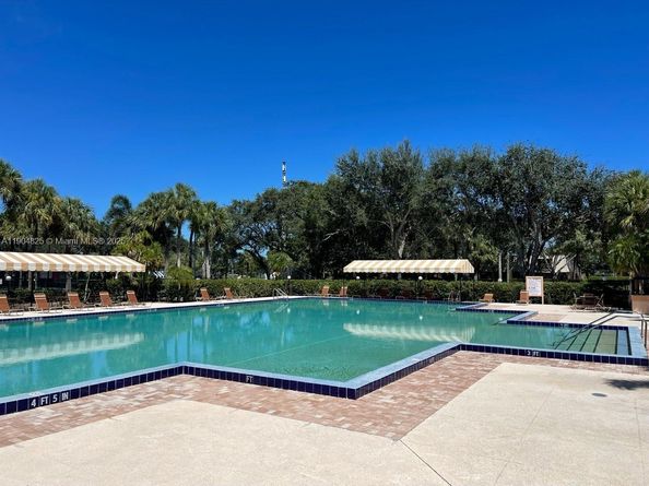 157 Heritage Way, West Palm Beach FL 33407