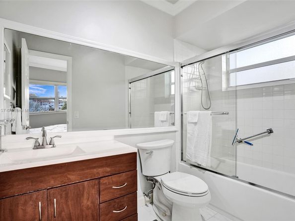 3501 NW 47th Ave 601, Lauderdale Lakes FL 33319