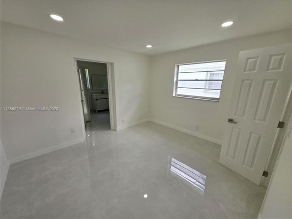 600 SW 8th Pl, Boynton Beach FL 33426