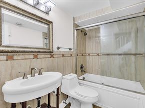 1551 NW 113th Ave, Pembroke Pines FL 33026