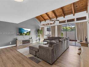 1551 NW 113th Ave, Pembroke Pines FL 33026