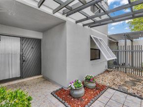 1551 NW 113th Ave, Pembroke Pines FL 33026