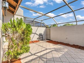 1551 NW 113th Ave, Pembroke Pines FL 33026