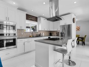 5161 SW 159th Ct, Miami FL 33185