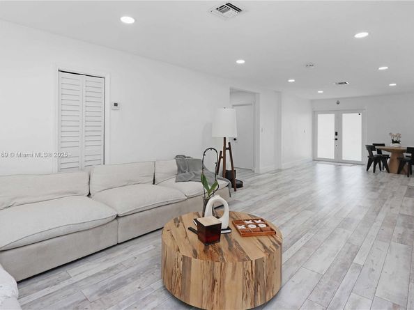 1611 Madison St, Hollywood FL 33020
