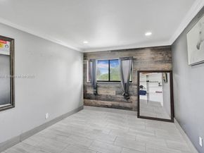 900 Crystal Lake Dr 2B, Deerfield Beach FL 33064