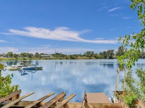 900 Crystal Lake Dr 2B, Deerfield Beach FL 33064