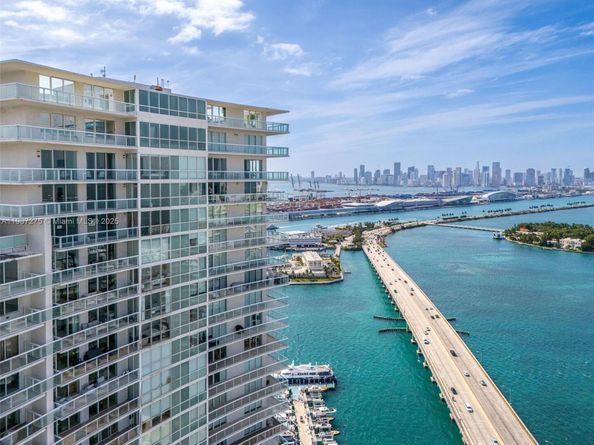 450 Alton Rd PH 4104, Miami Beach FL 33139