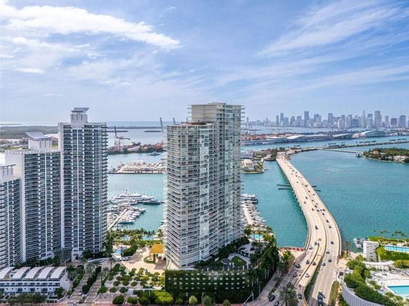 450 Alton Rd PH 4104, Miami Beach FL 33139