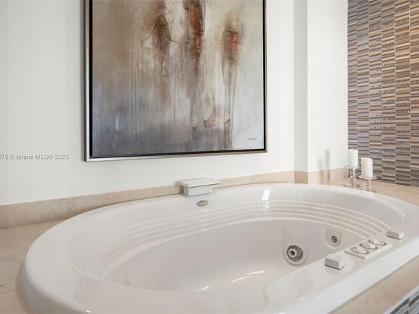 450 Alton Rd PH 4104, Miami Beach FL 33139