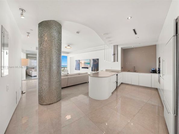 450 Alton Rd PH 4104, Miami Beach FL 33139