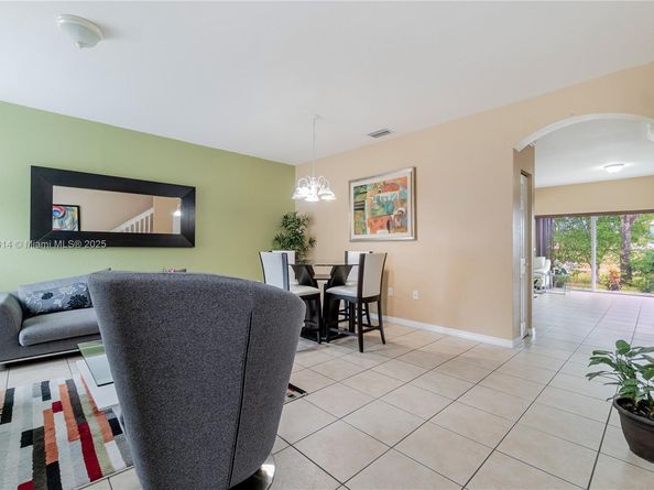 14053 SW 49th St 7, Miramar FL 33027