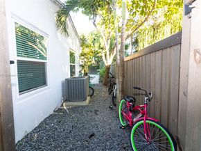 744 NE 16th Ave, Fort Lauderdale FL 33304