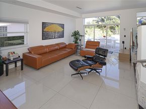 5901 NW 110th Ct, Doral FL 33178