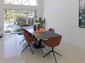 5901 NW 110th Ct, Doral FL 33178