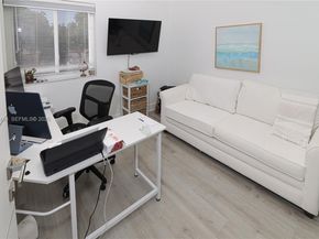 5901 NW 110th Ct, Doral FL 33178