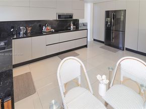 5901 NW 110th Ct, Doral FL 33178