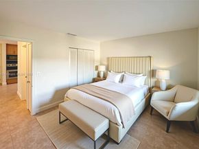 5174 NE 6th Ave 520, Oakland Park FL 33334