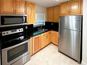 5174 NE 6th Ave 520, Oakland Park FL 33334