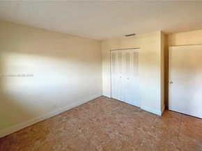 5174 NE 6th Ave 520, Oakland Park FL 33334
