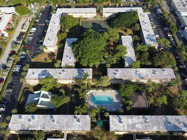 5174 NE 6th Ave 520, Oakland Park FL 33334