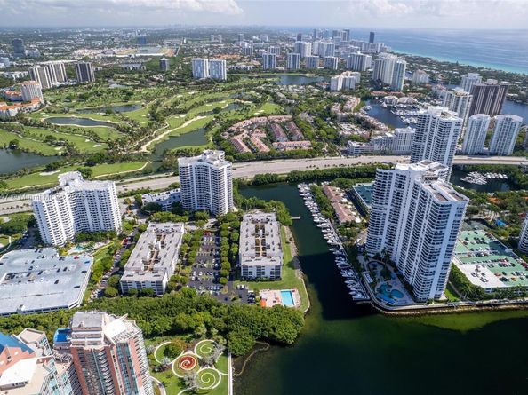 3530 Mystic Pointe Dr 2014, Aventura FL 33180
