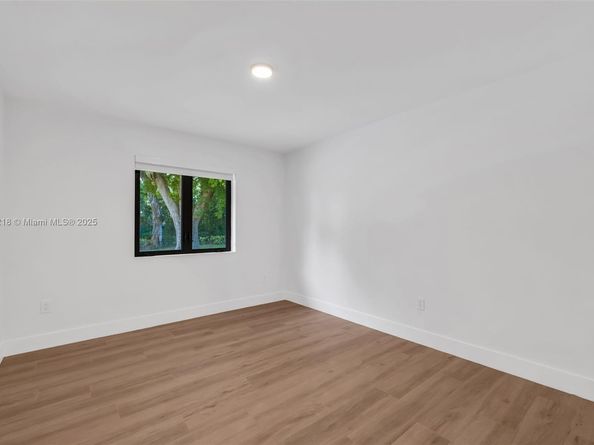 1460 Campamento Ave, Coral Gables FL 33156