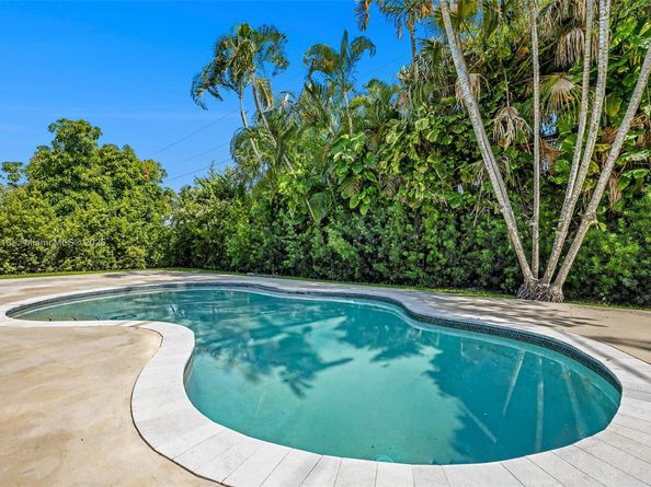 1460 Campamento Ave, Coral Gables FL 33156