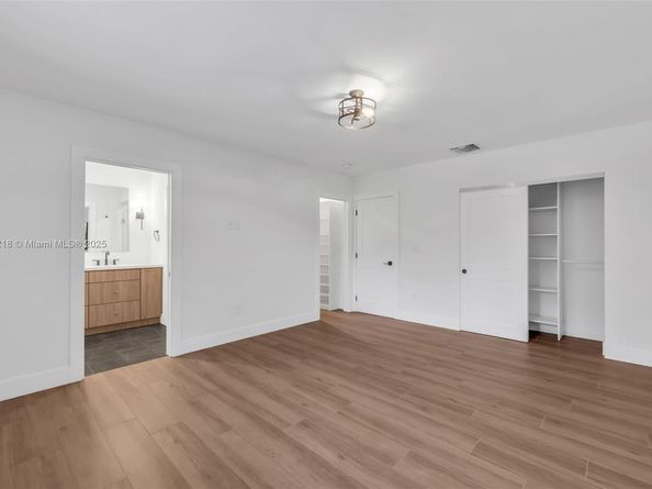 1460 Campamento Ave, Coral Gables FL 33156