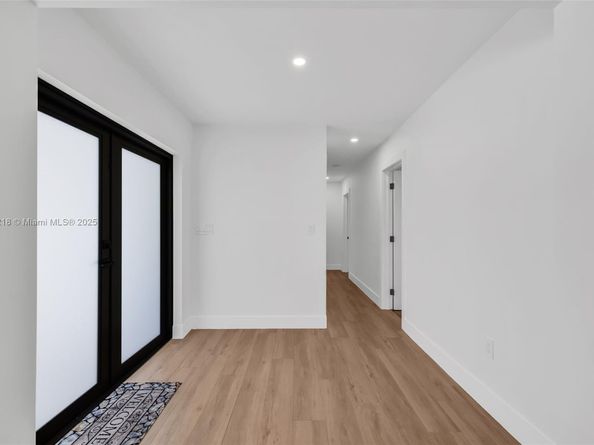 1460 Campamento Ave, Coral Gables FL 33156