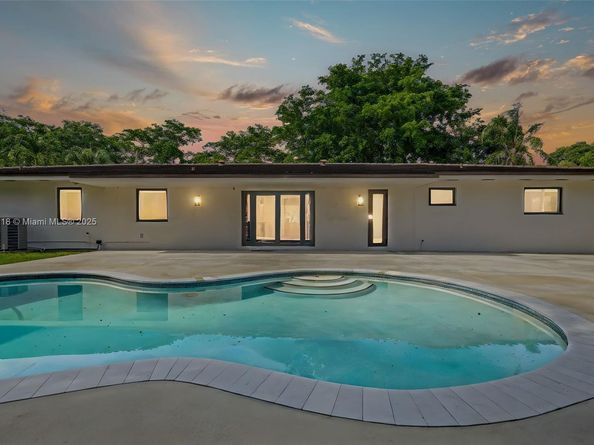 1460 Campamento Ave, Coral Gables FL 33156