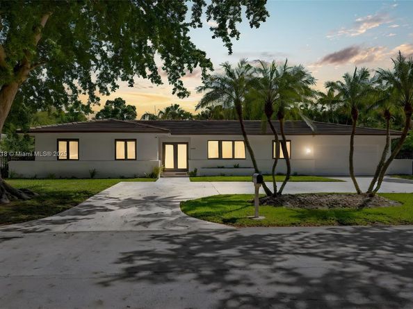 1460 Campamento Ave, Coral Gables FL 33156